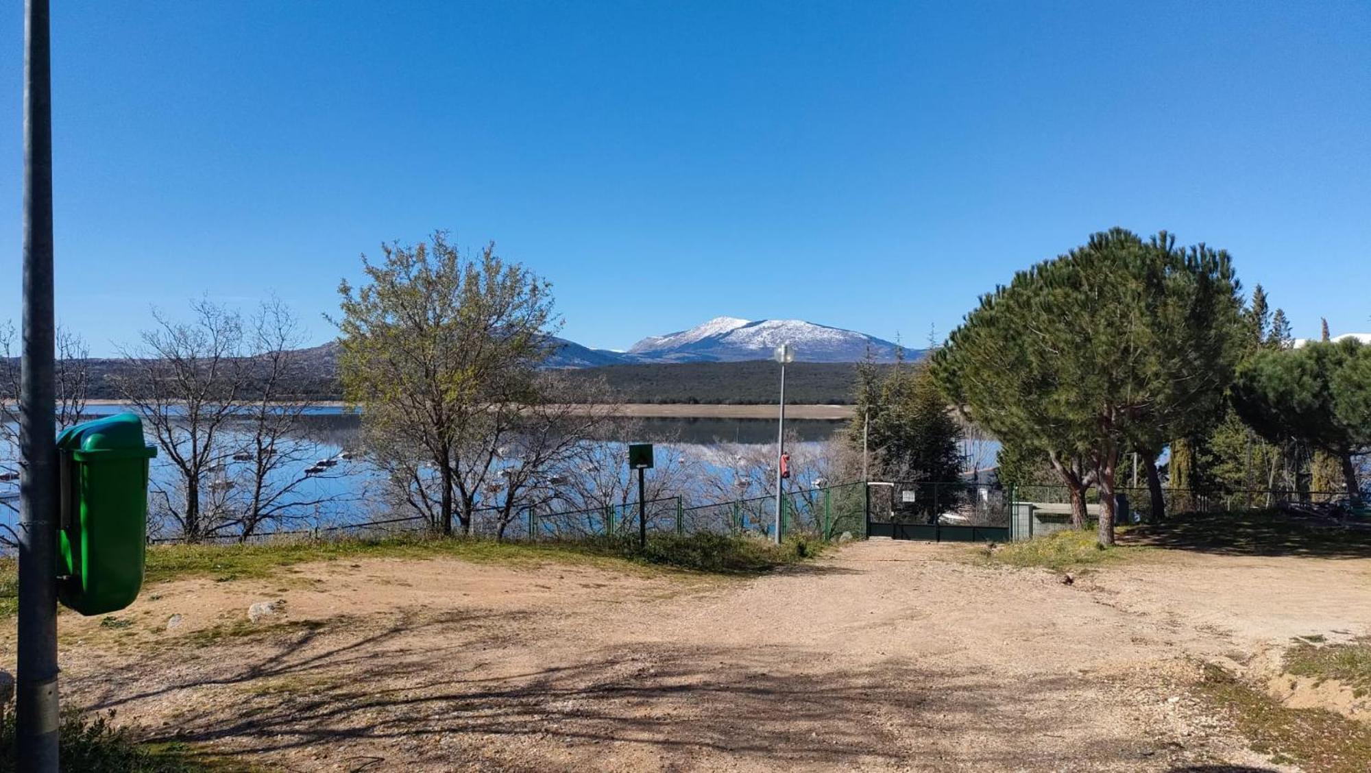 Camping De Cervera De Buitrago Exterior photo